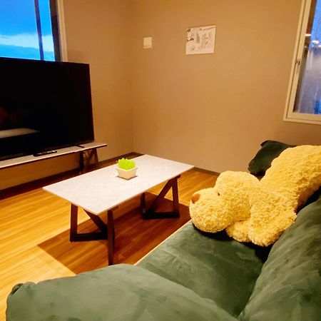 Q Fox Gmg Hotel Kucsan Kültér fotó