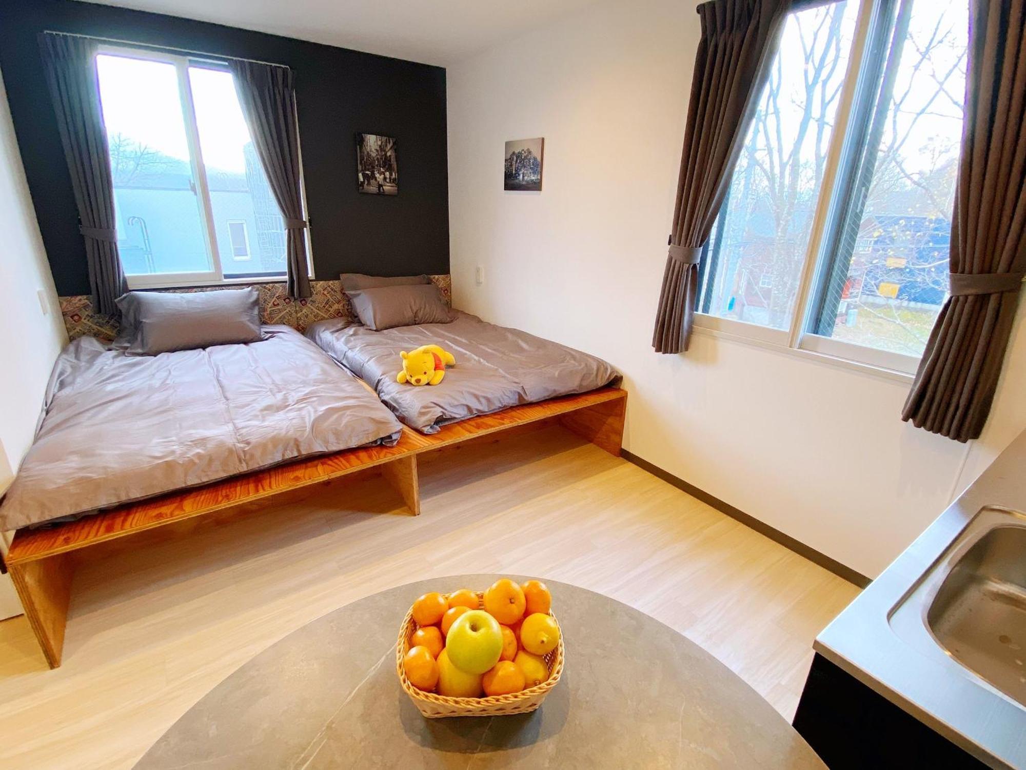 Q Fox Gmg Hotel Kucsan Kültér fotó